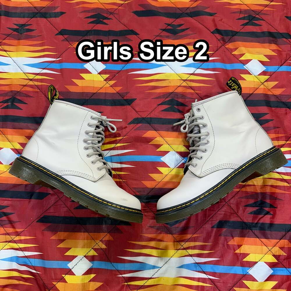 Dr Doc Martens 25634 Girls Size 2 Beige Boots Taupe Leather Lace Up Side Zipper